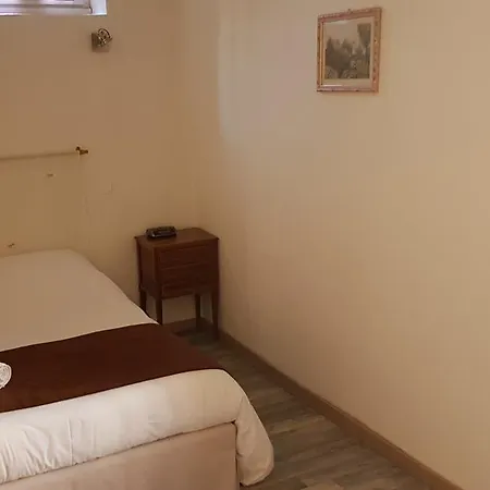 Logis Le Prieure Szálloda