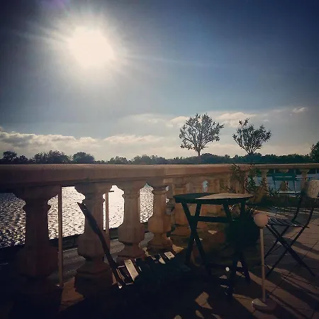 Logis Le Prieure Szálloda 2*