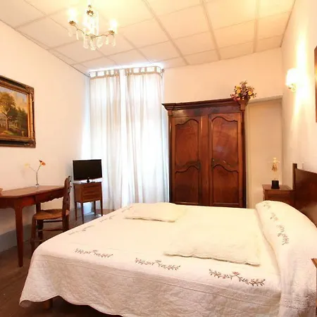 Szálloda Logis Le Prieure Bourg-Saint-Andéol
