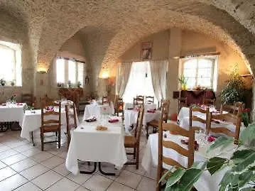 Szálloda Logis Le Prieure Bourg-Saint-Andéol