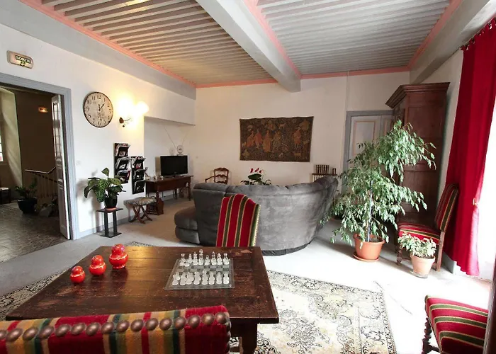 Logis Le Prieure Hotel