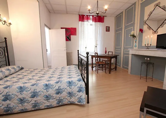 Hotel Logis Le Prieure Bourg-Saint-Andéol