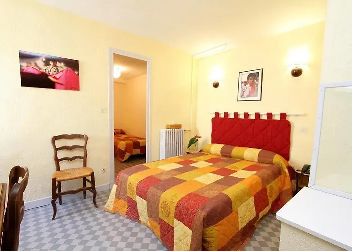 Hotel Logis Le Prieure Bourg-Saint-Andéol