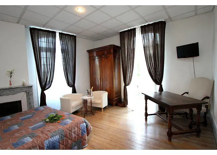 Logis Le Prieure 2* Bourg-Saint-Andéol