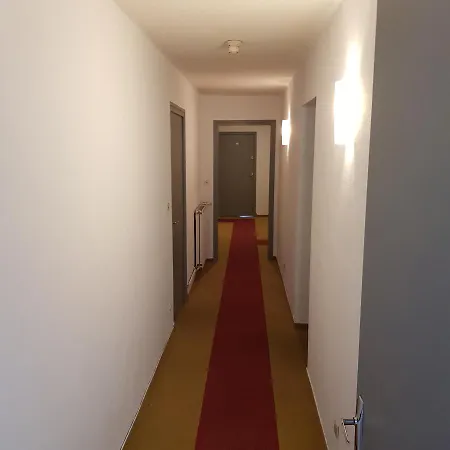 Szálloda Logis Le Prieure 2*